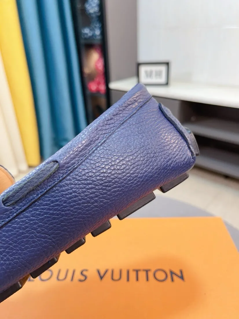 Men's men's shoes💰400🌹🌹[LV Louis Vuitton] New men's beanie shoes💝💝.. Top-grade imported cowhide embossed➕Comfortable leather lining. It is extremely skin-friendly and comfortable, feels very delicate, and the shape is very correct! Perfectly reflects the three-dimensional sense, code number: 38-44